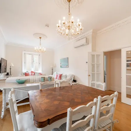 Truly Amazing 3 Bedrooms Center!! Cannes